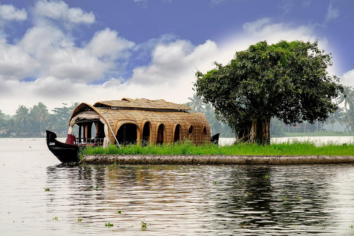 A traditional Kerala houseboat on the calm backwaters of Alappuzha