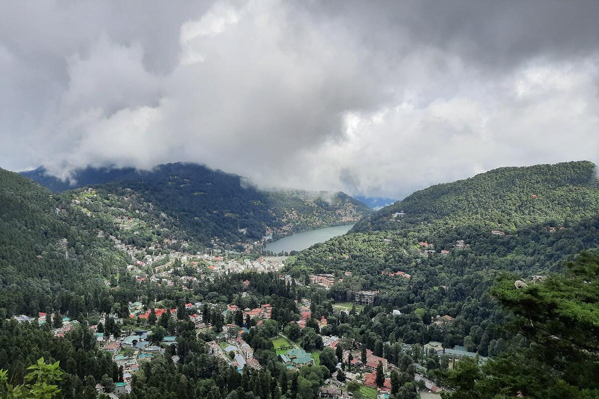 The town of Nainital wrapped around Naini Lake