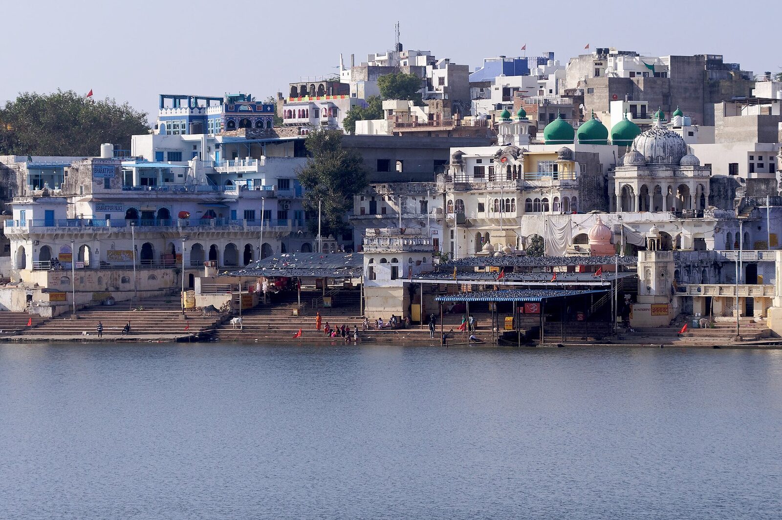 The ghats of Pushkar Lake